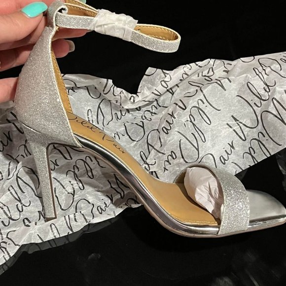 Silver Glitter High Heels Shoes - Picture 1 of 7